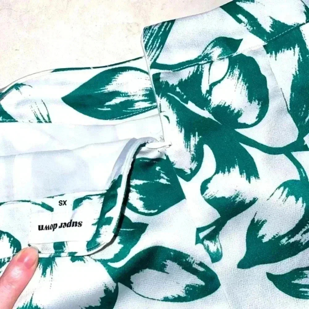 Superdown Shakira Shorts in White & Green - Picture 3 of 6